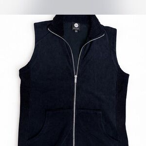 Jones New York Sport Black Vest